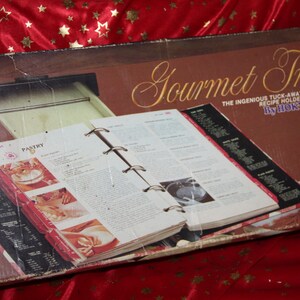The Gourmet Tray by Hoky International Lakeville USA made in Japan vintage recipe holder vintage never used in original box metal holder image 4