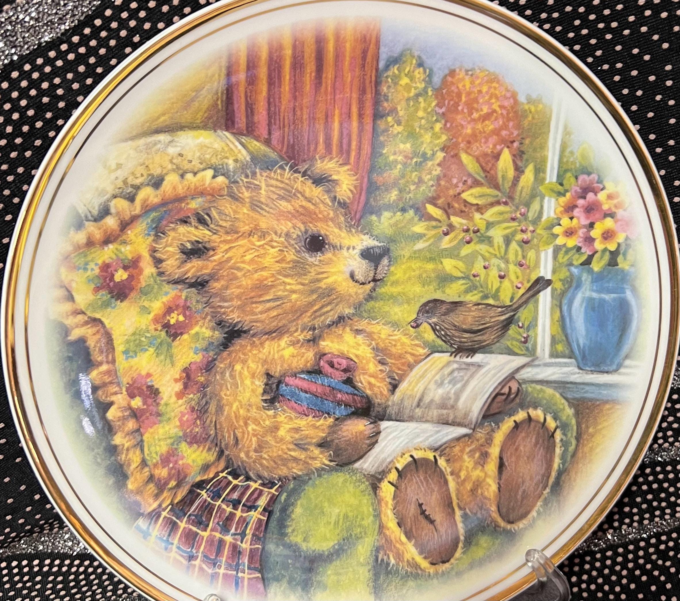 * vintage plate ❀ 愉快なクマさん プレート 13.5 cm Teddy Bear Plate: Gold Gilt Rim, Fine Bone China, Staffordshire