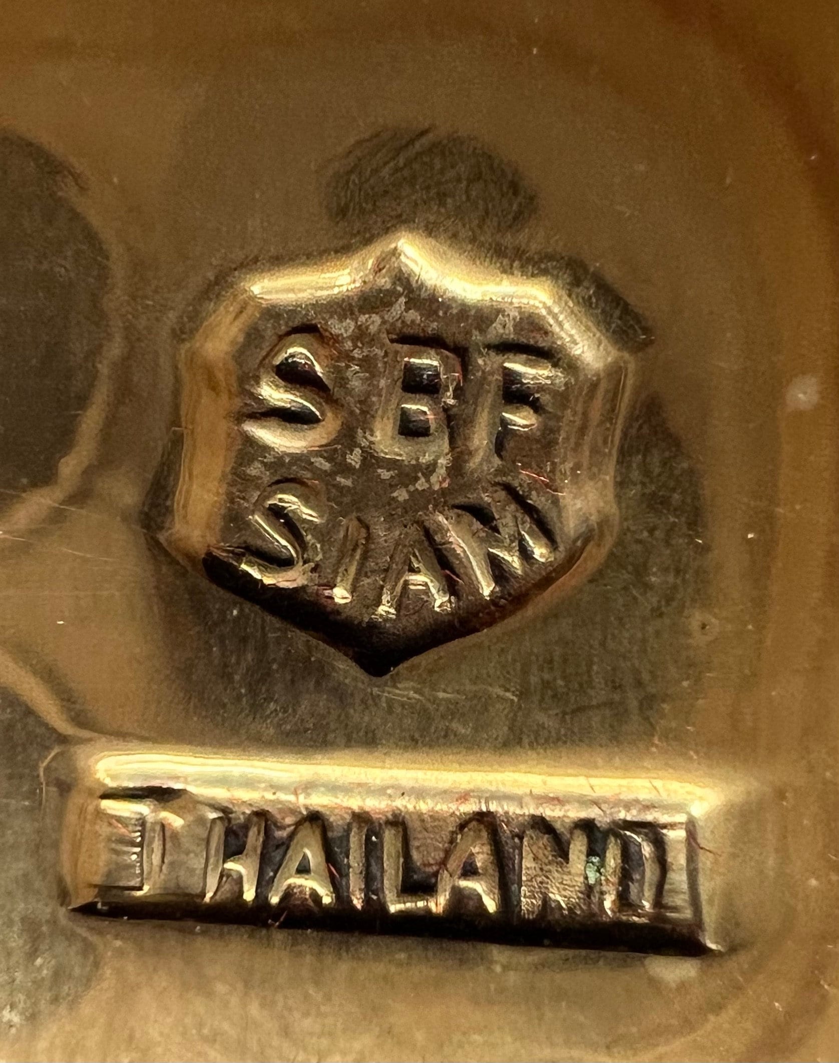 ヴィンテージ サイアム ブロンズ フラットウェア セット：タイの神々の