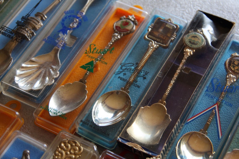 Bulk lot collectible spoons souvenir spoons sorted all Australian spoons x 17 spoon collection boxed see listing for the list lot 17 r 1