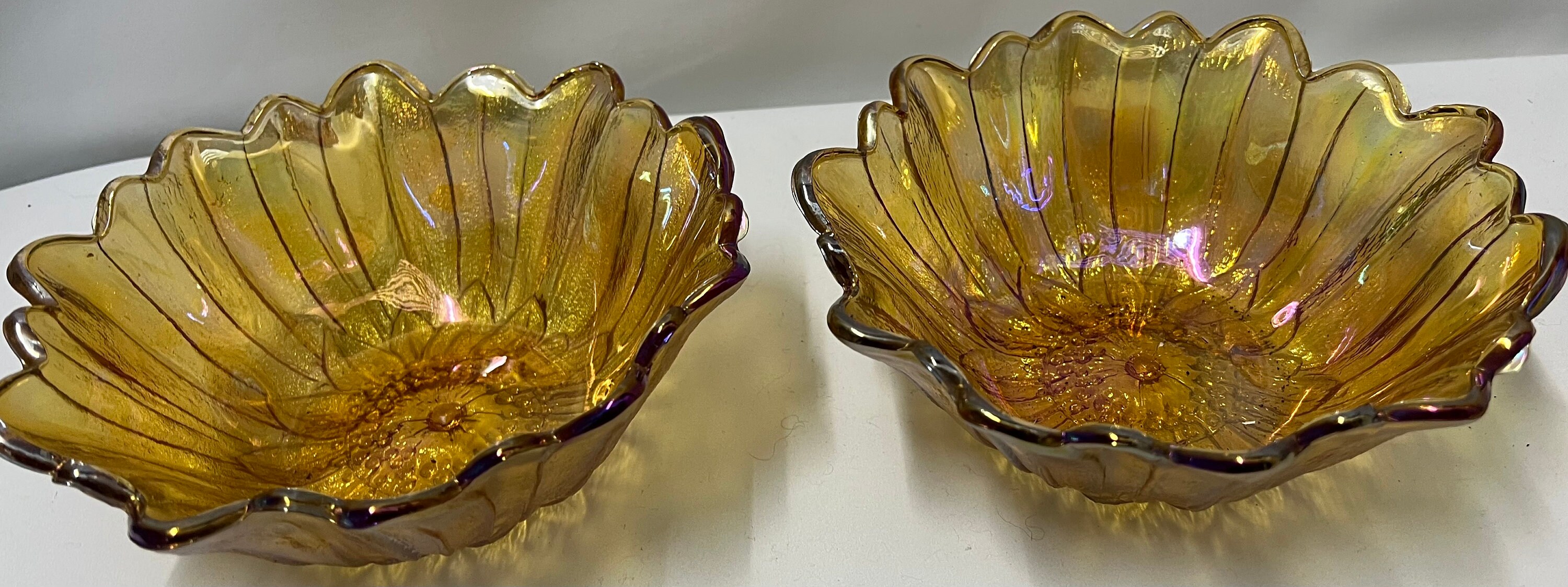 CARNIVAL GLASS bowls x 2 pair collectible glass collectible