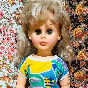Extra Large Vintage Canadian Doll 50&#39;s - 1960&#39;s doll Hazel sleep eyes 64 cm tall / 26 inches vintage play doll