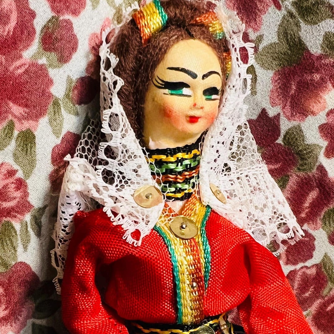 Vintage Ethnic Dolls Hand Painted‎ Face Collectible Clothe Dress Woman Female Vintage Ethnic Dolls Hand Painted Face Collectible Clothe  main image 4