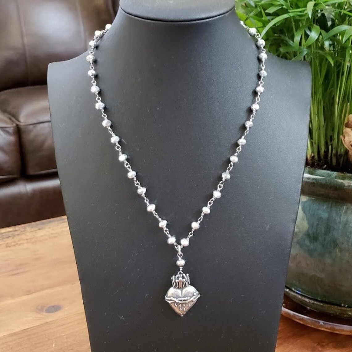 Sacred Heart of Jesus Catholic Necklace With Faceted Silver Metallic ...