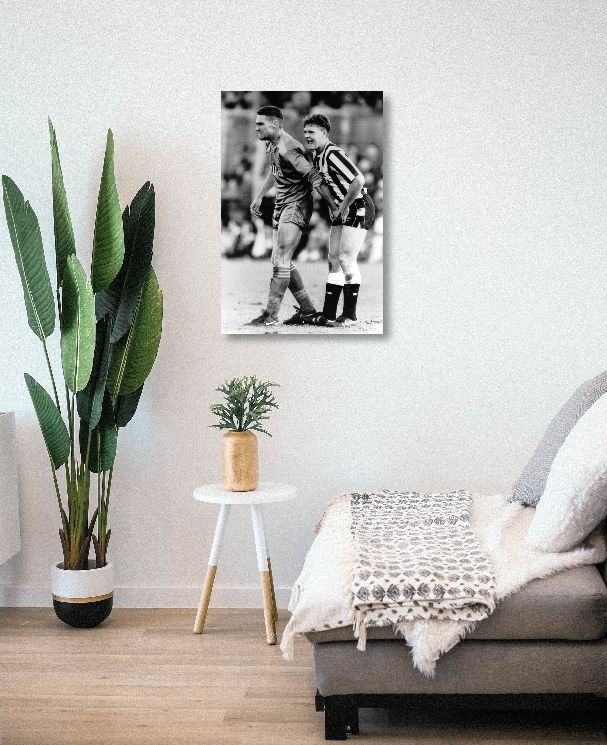 Vinnie Jones Grabs Paul Gascoigne Wimbledon FC Photo Memorabilia