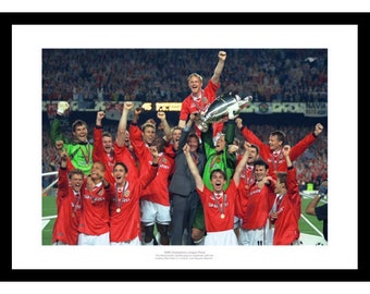 Manchester United 1999 European Champions Team Photo Memorabilia