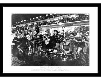 Aberdeen 1983 European Cup Winners Cup Final Celebrations Photo Memorabilia