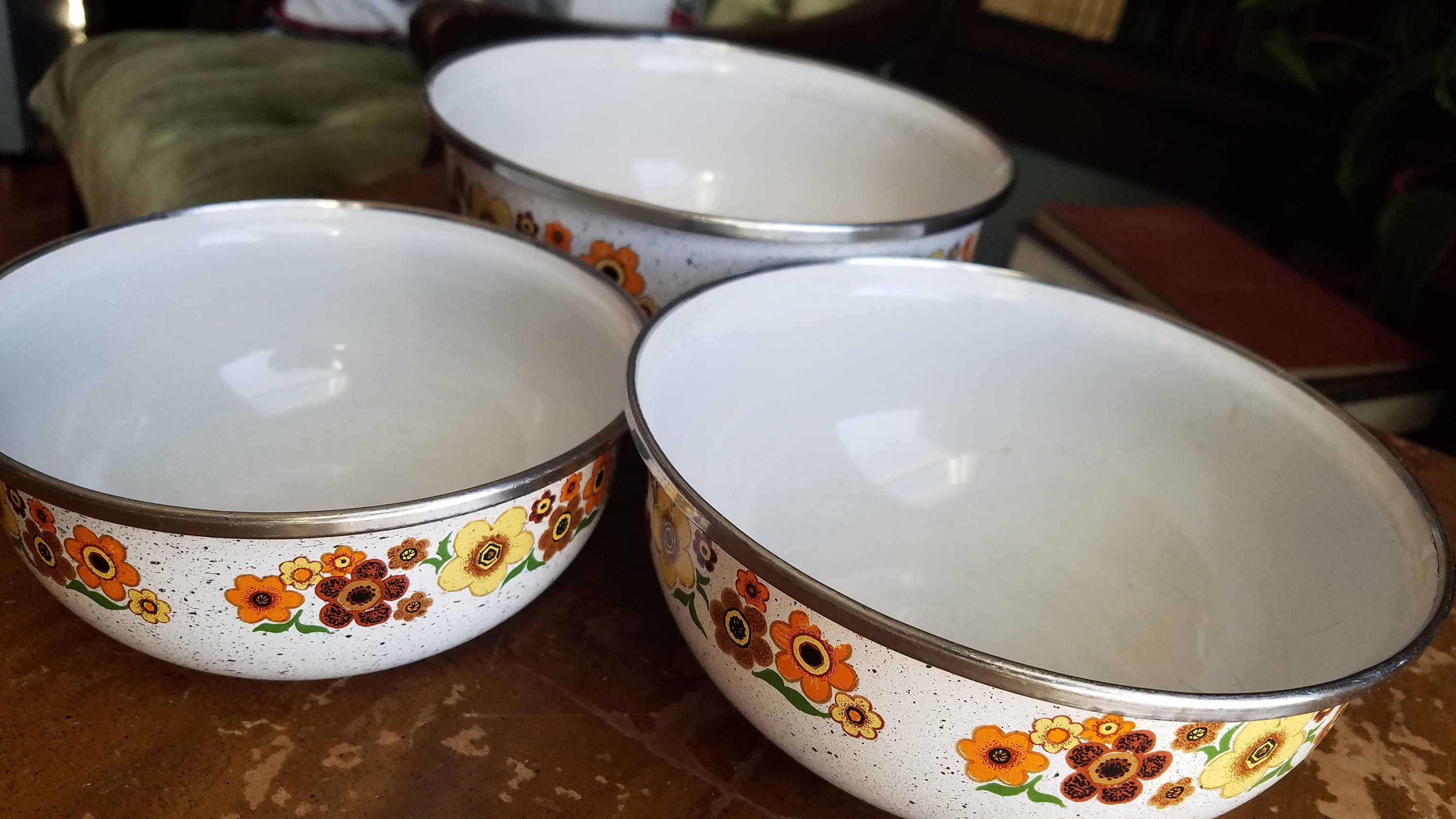 1970's Enamel Mixing Bowls with Flowers 3 Nesting Mixing Bowls Vintage