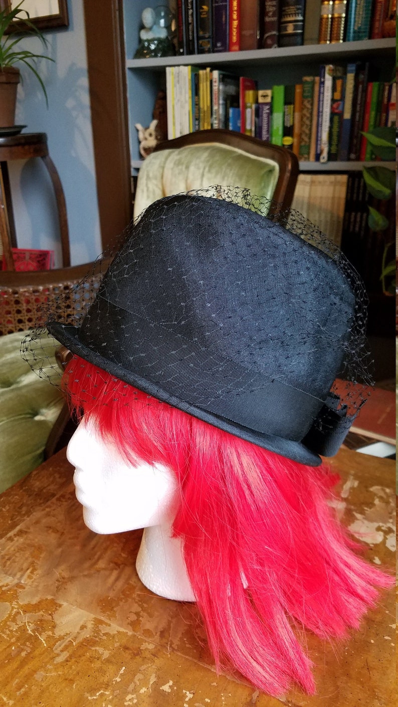 Black 50/'s Pillbox Hat with Birdcage Veil