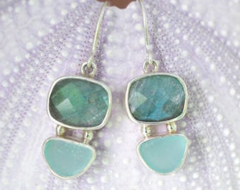 Exquisiteness! GENUINE Aqua SEA GLASS & Labradorite silver earring