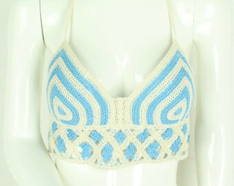 Hand knitted boho knit top size. One size cream blue crochet top NEW