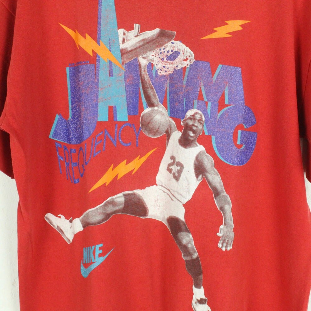 Vintage NIKE T-shirt Size M Red With Print MICHAEL JORDAN - Etsy