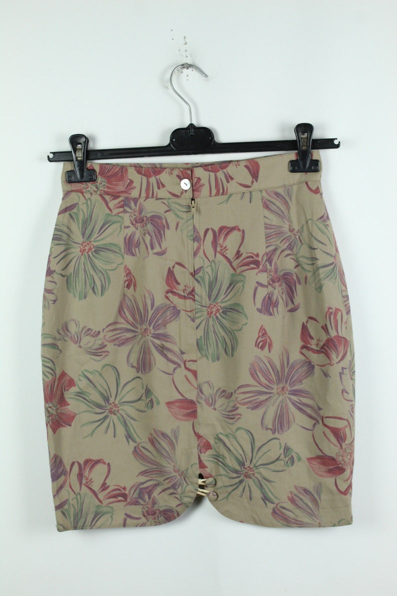 patterned Vintage Skirt 90s 90s fashion 90s clothing Skirt KK11141 Size M flower print