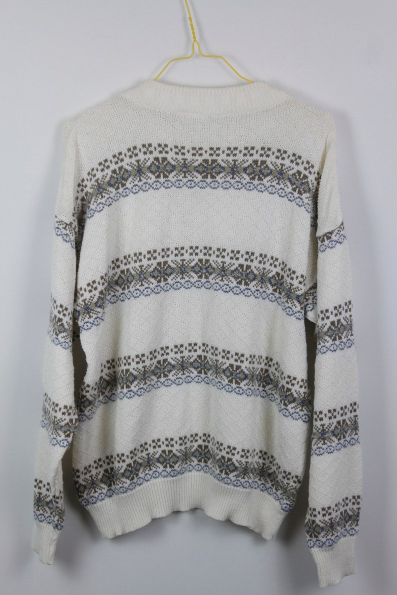 80s 90s oversized look white Vintage Knit Pullover KK10072 Vintage Sweater pattern stripes