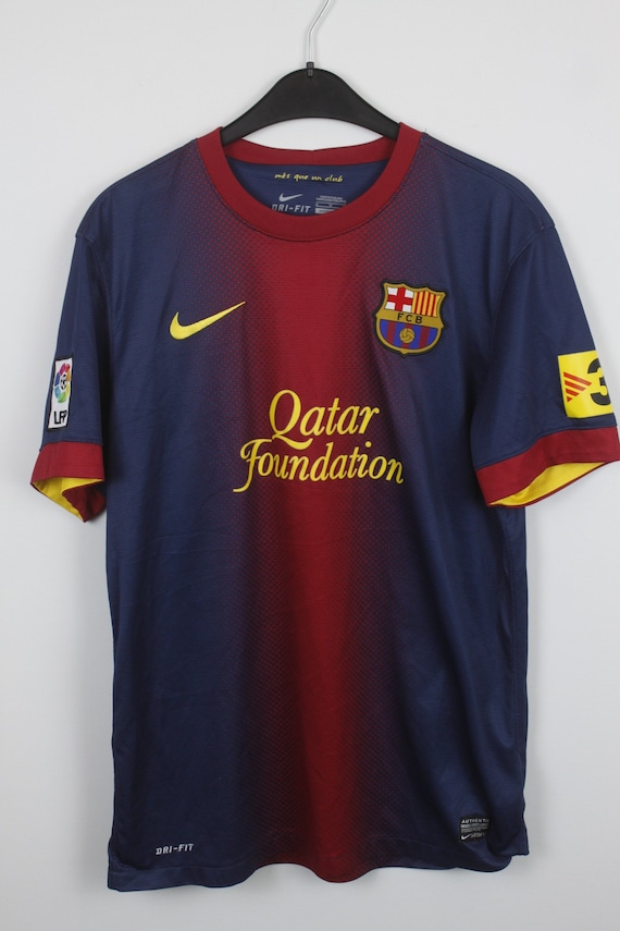 fc barcelona retro jersey