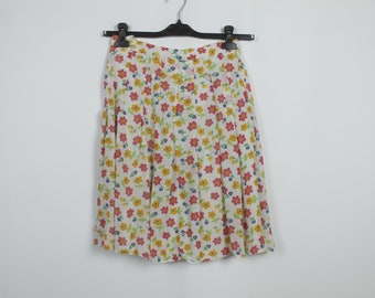 Vintage Skirt, Size M, 90s fashion, midi skirt, 90s clothing, flower print (KK/07/052)