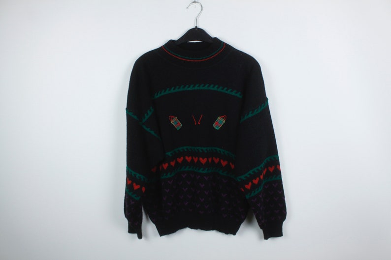 black jumper knitwear 90s green red music hearts KK04419 Vintage Sweater 80s Vintage Knit Pullover