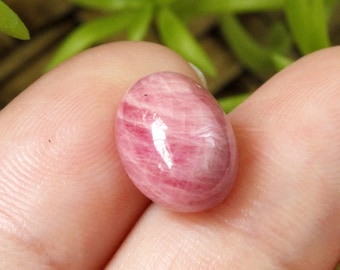 7 ct. Gorgeous Unheated/Untreated Burmese Pinkish-Red Ruby Gemstone Cabochon