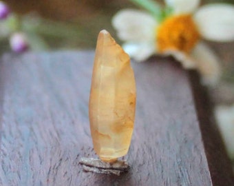Honey Crystal, 6 ct. Natural Unheated/ Untreated Rough, Double Terminated, Ceylon Yellow Sapphire Crystal