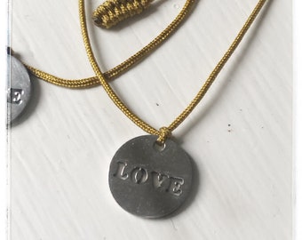 Bracelet médaille LOVE