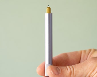 LUMOS MINI Nachfüllbarer Fineliner & Brush Pen eloxiertes Aluminium Fill Mit Ihrer Ink Nachfüllbare 11 Spitzengrößen 0,1mm Zum Pinsel Umweltfreundlich
