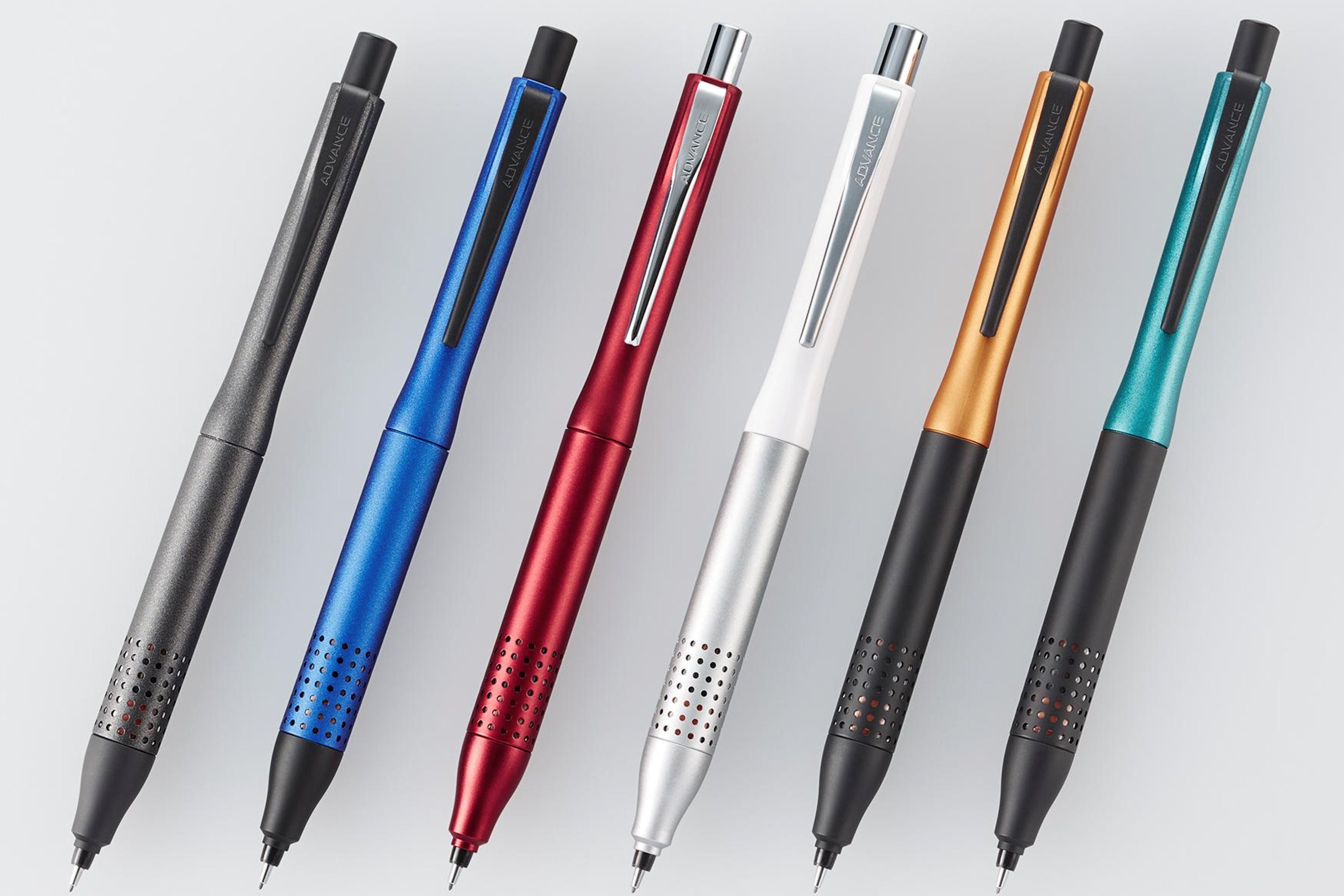 Wholesale Pencils Japan Uni Kurutoga Advance Upgrade M5 1030
