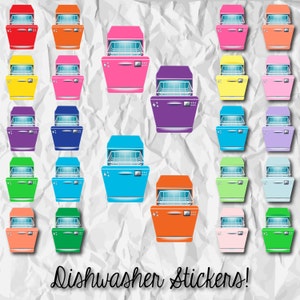 Op de afbeelding: Een set van 20 vaatwasser stickers in verschillende kleuren, waaronder rood, oranje, geel, groen, blauw, paars, roze en lichtblauw. De stickers zijn gevormd als vaatwassers en hebben een cartoonachtig ontwerp. De tekst "Dishwasher Stickers!" is in zwarte cursieve letters onderaan de afbeelding geschreven.