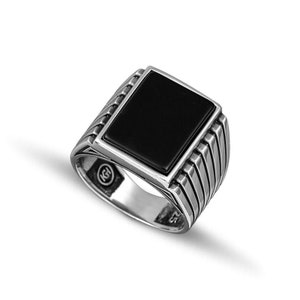 Sterling Silver Men&#39;s Silver Ring with a Rectangle Onyx Stone