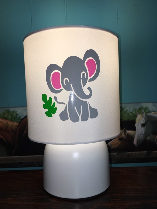 Nursery lamp elephant lamp personalized lamp elephant Etsy Nederland