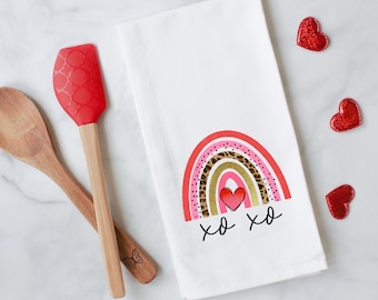 Valentine's Day Rainbow Tea Towel - Valentine Decor Flour Sack - Farmhouse Decor - Heart Kitchen Towel - Housewarming Gift - Kitchen Decor