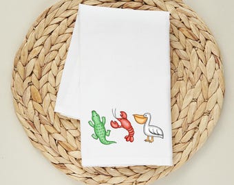Louisiana Trio Flour Sack Towel – Louisiana Kitchen Towel – Alligator Crawfish Pelican Tea Towel – Cajun Kitchen Decor – Louisiana Gift