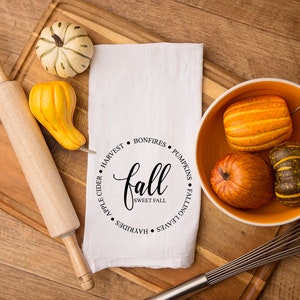 Fall Kitchen Towel Gift - Fall Decor Flour Sack - Farmhouse Decor - Kitchen Tea Towel - Housewarming - Kitchen Decor - Pumpkin Decor Autumn