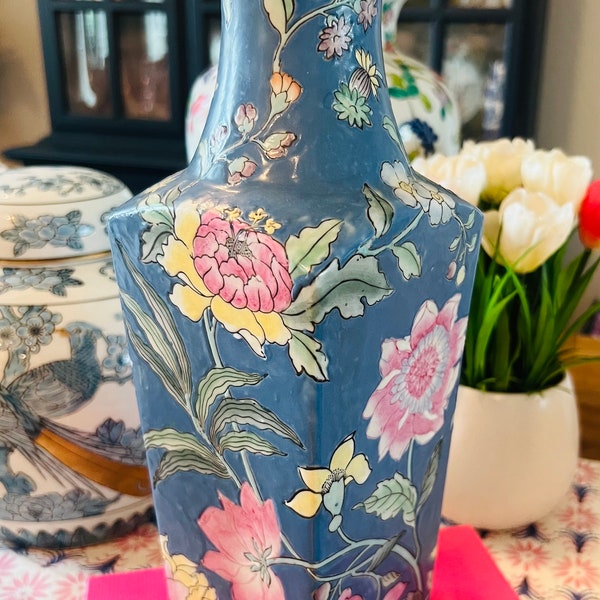 Vintage Chinese Famille Rose vase, chinoiserie. 12”