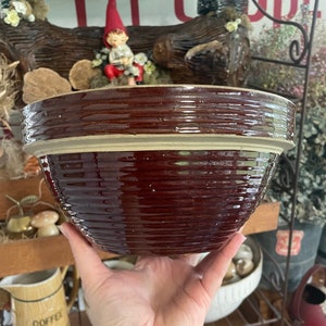 Yellow ware Western pottery mixing bowl