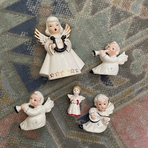 Vintage Christmas Angel figurines-lot as is