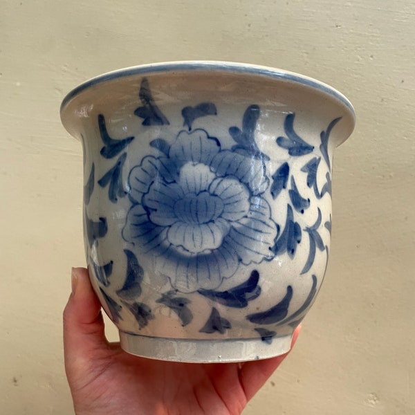 Blue and White Chinoiserie pot