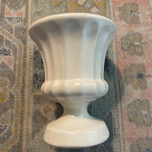 Vintage USA pottery urn planter cream