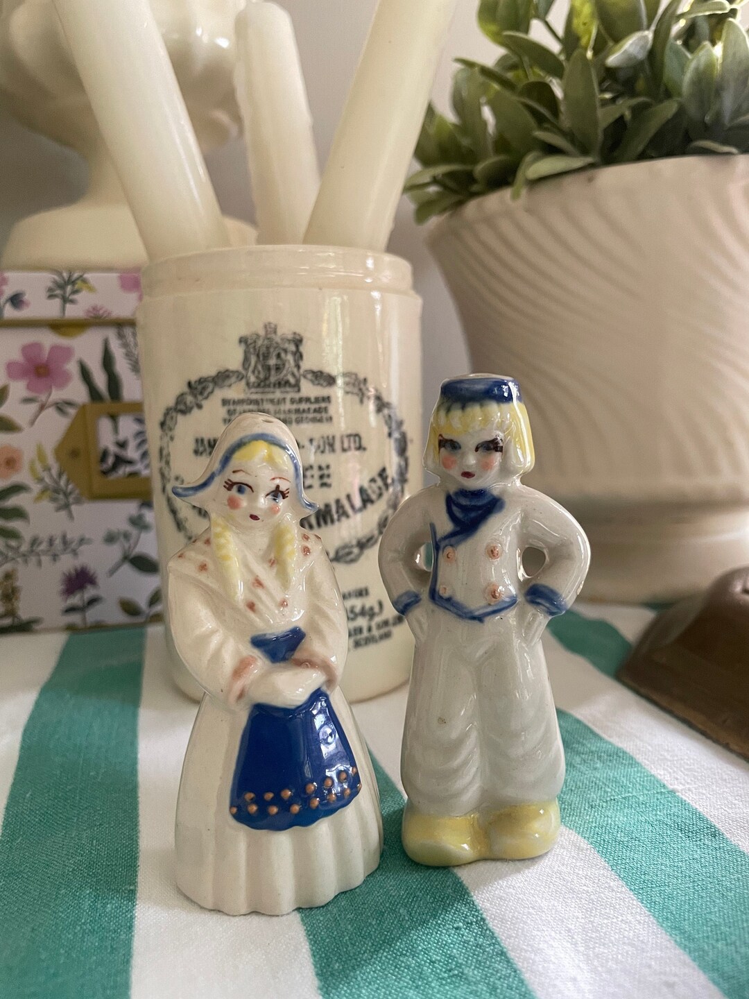 Vintage Dutch Boy and Girl Salt and Pepper Shakers - Etsy