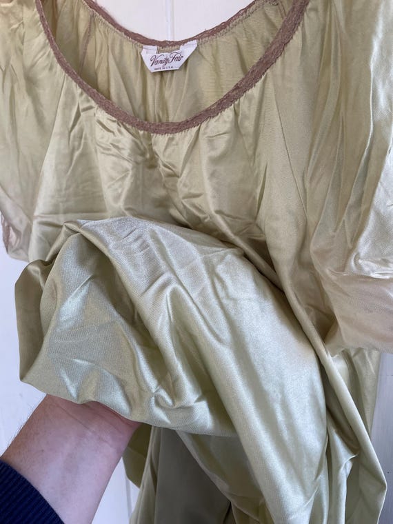 Vintage Vanity Fair celadon green nightgown - image 3
