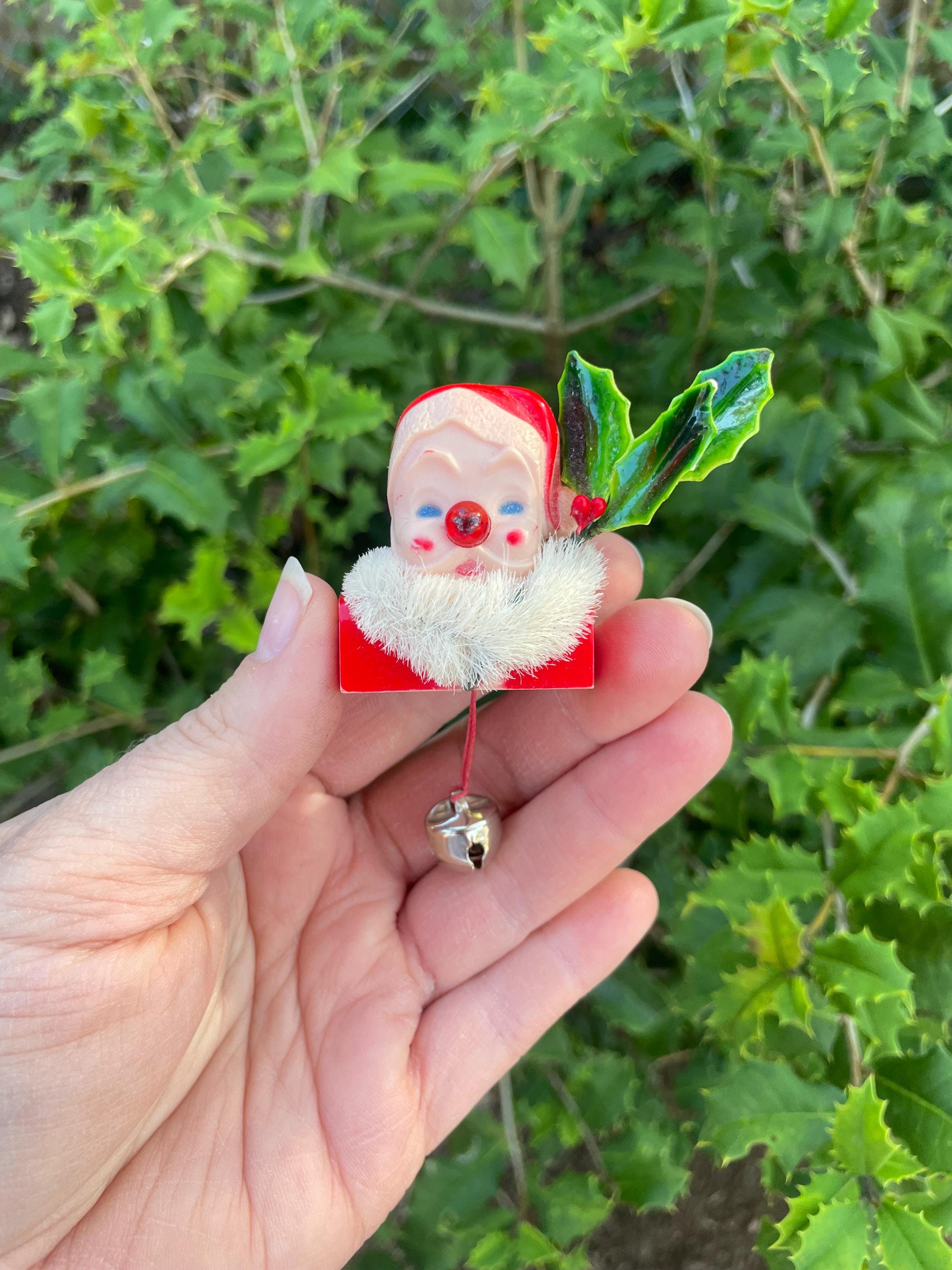 1950s Santa Light up Nose Pin