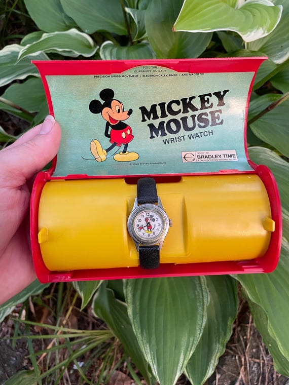 Vintage 1970s Child's Size Walt Disney Bradley Elgin Mickey Mouse