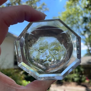 Antique pressed glass cat paperweight