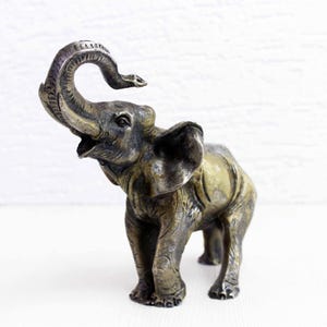 Éléphant en métal 1960