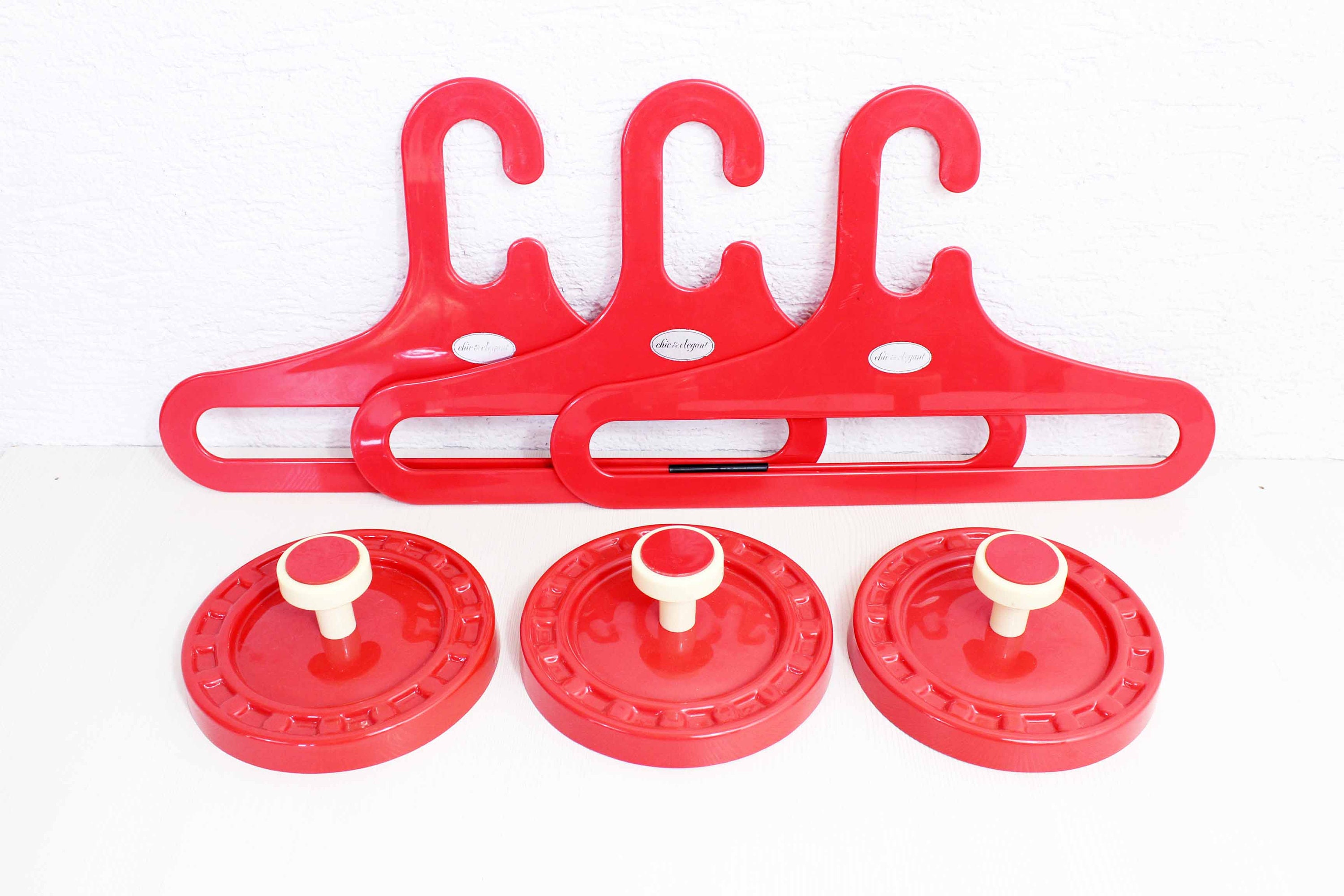 Set de 3 Patères et Cintres Ingo Maurer