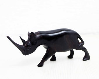 Figurine en bois de rhinocéros 1970