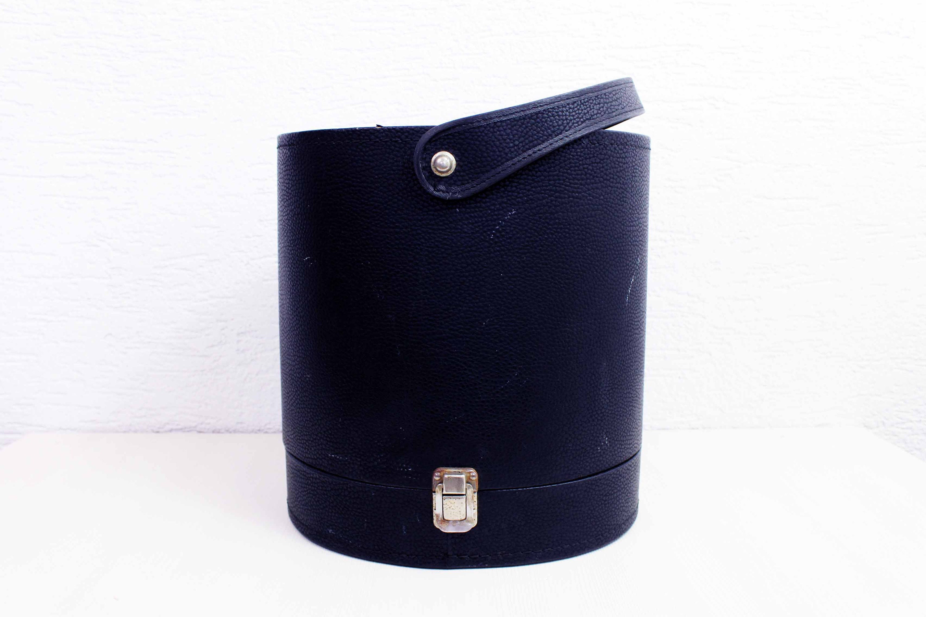 Leather hatbox for two hats - Dorantes Harness