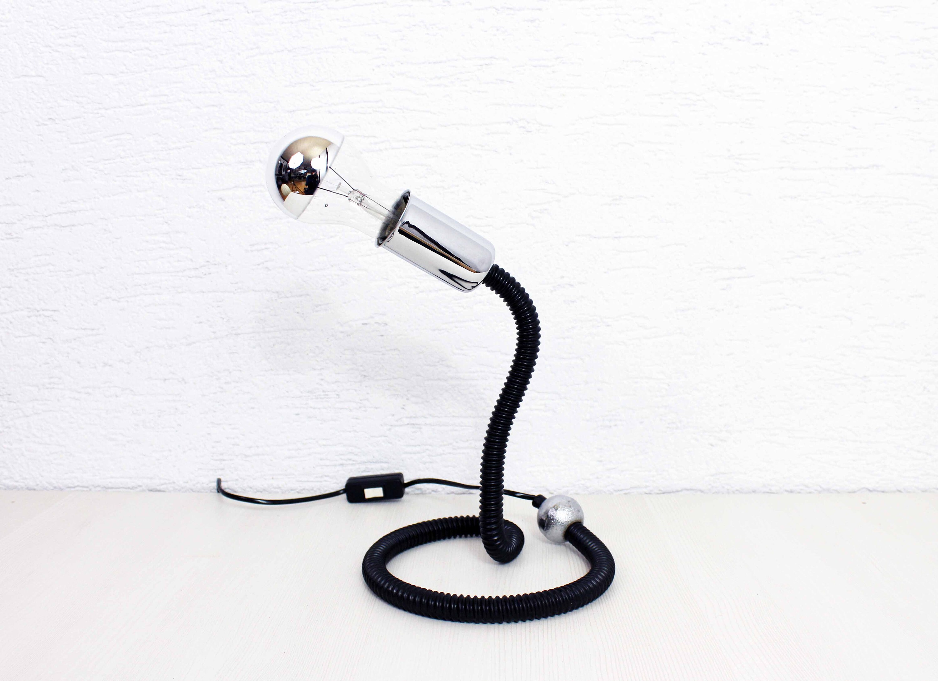 Lampe Flexible d'appoint ou de Bureau Vintage. Lampe Serpent Space Age