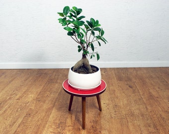 Small tripod table