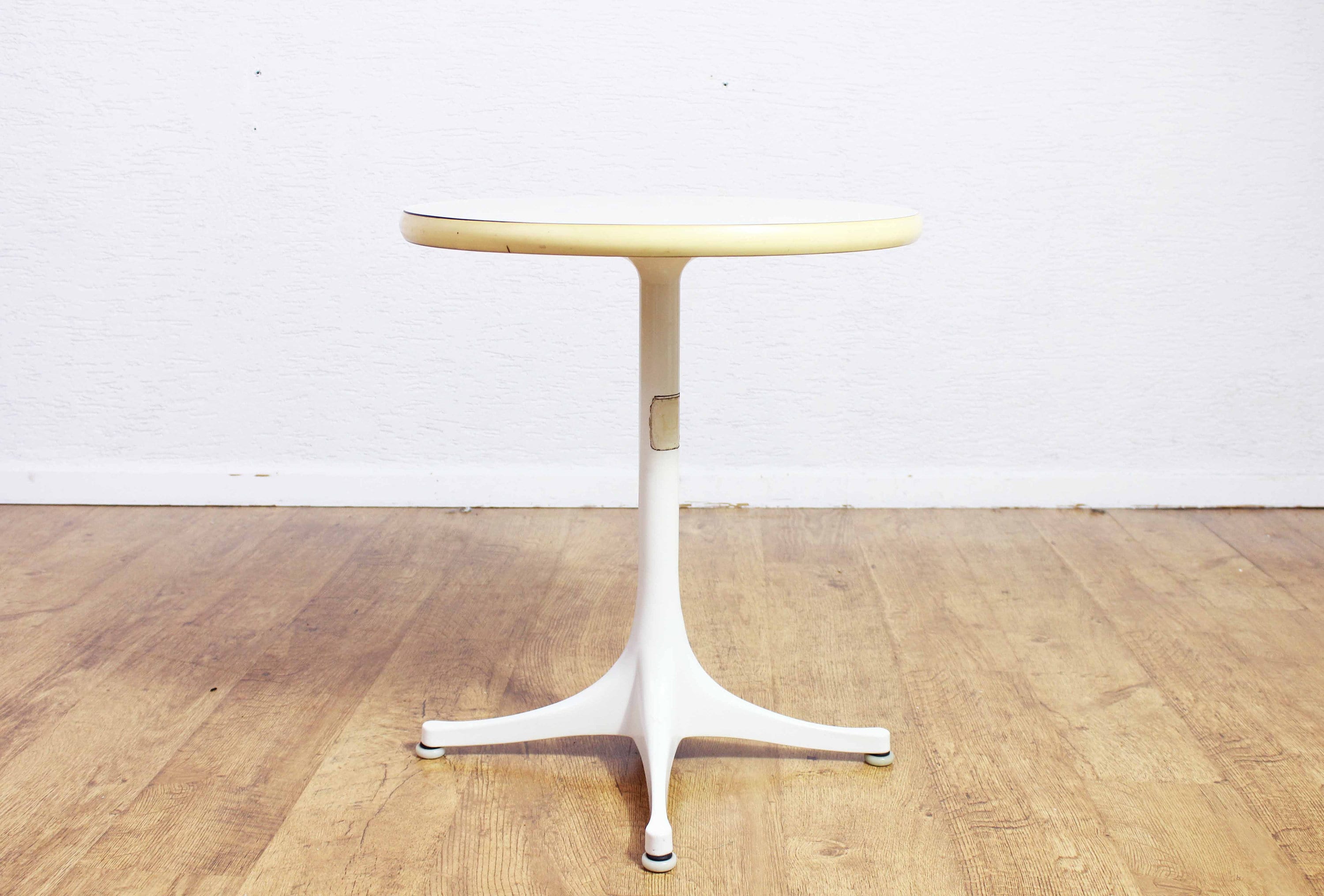 Table De George Nelson