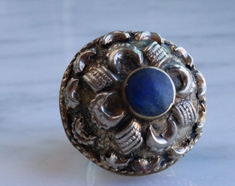 Vintage large ethnic  tribal lapis lazuli ring